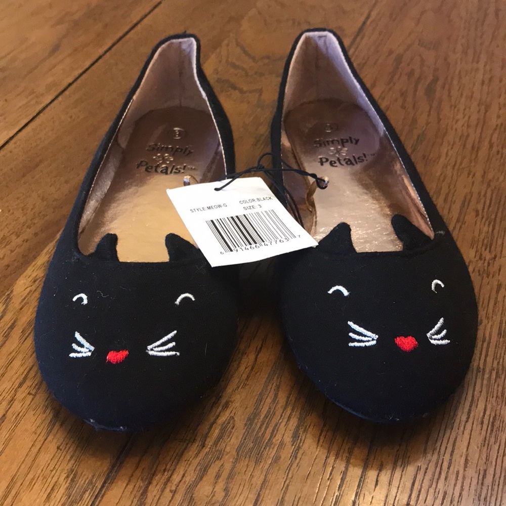 New Simply Petals Cats Meow Girls shoes! Size 3